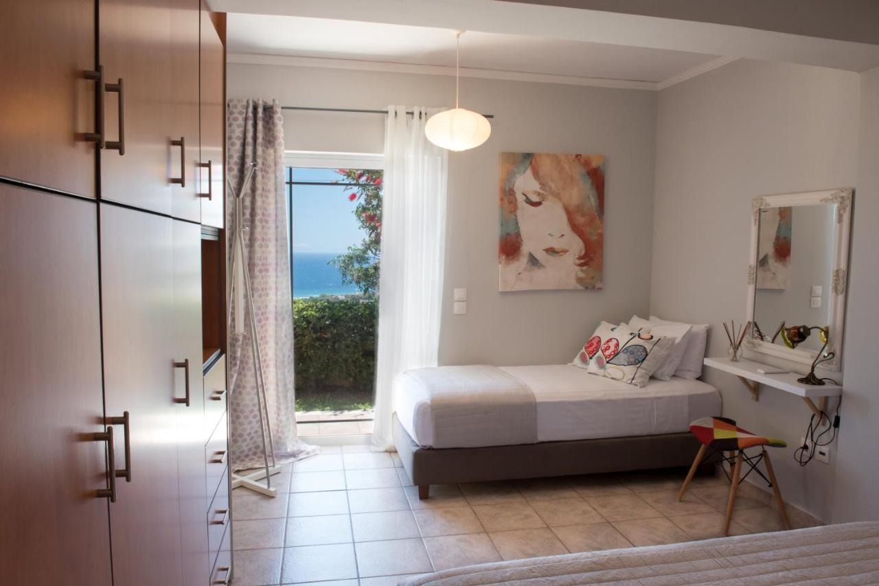 Harris Elegant House Superb View Near Airport Apartment Artemida  Bagian luar foto