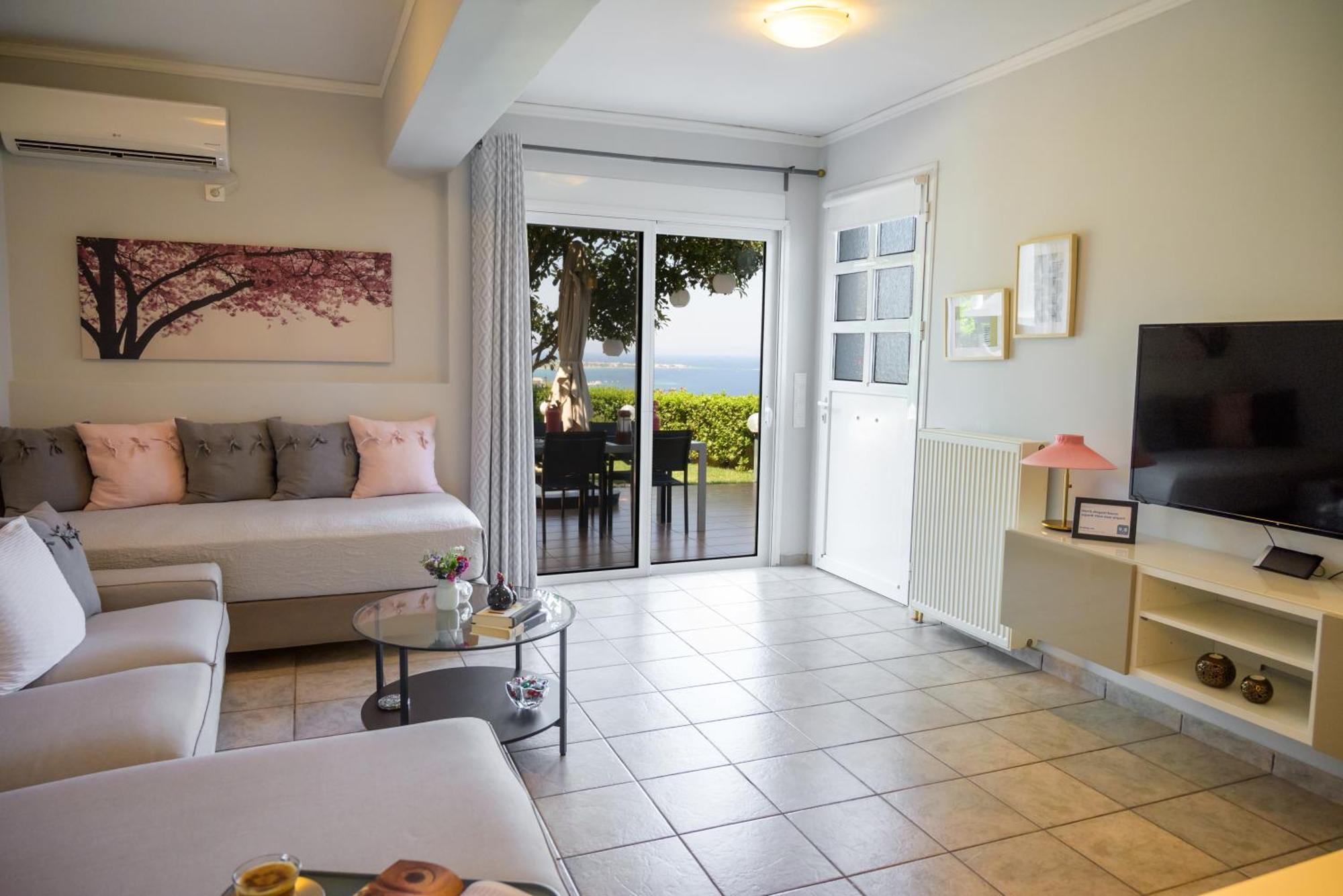 Harris Elegant House Superb View Near Airport Apartment Artemida  Bagian luar foto
